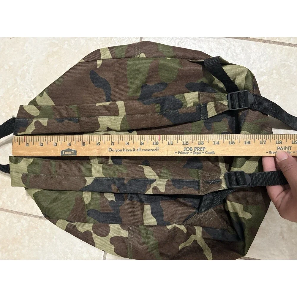 Army Camouflage Multicolor Zip Backpack, Adjustable Straps
